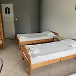 Zolta Walizka Gosciniec 3* Podrzewie