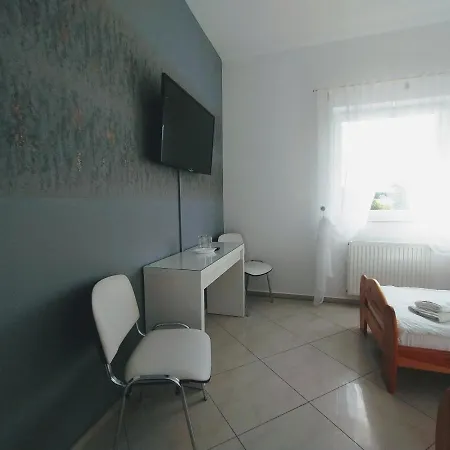 Zolta Walizka Gosciniec Gasthof 3*