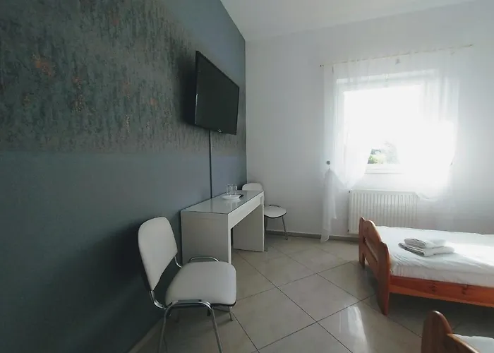 Zolta Walizka Gosciniec Pensjonat 3*